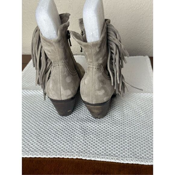 Sam Edelman taupe fringe booties size 7.5 - Picture 3 of 9